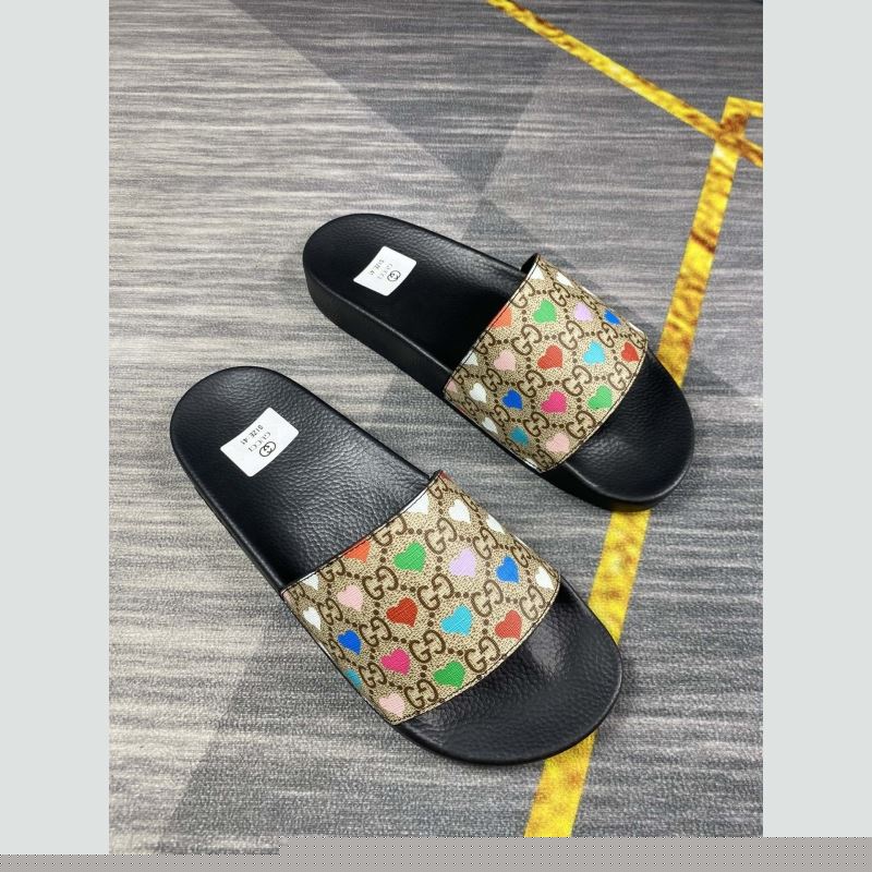 G*u*i slippers